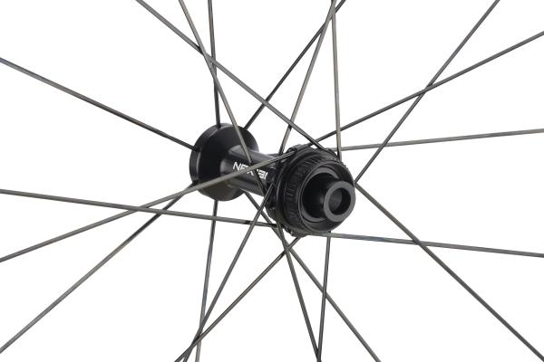 NEWMEN STREEM Climbing C.35 12 x 100mm Centerlock Laufrad vorne