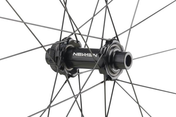 NEWMEN Advanced SL X.R.36 Gravel 12 x 100mm Centerlock Laufrad vorne