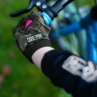 Muc-Off Youth Gloves - Camo camo, KS