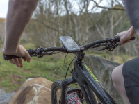 Quad Lock Poncho - Samsung Galaxy S22+