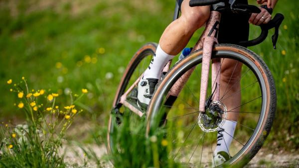 NEWMEN Advanced Gravel G.34 Laufradsatz, Shimano HG Body 